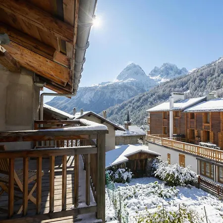Clusettes 1-min Walk To + Parking & Wifi - Happy Appartement Chamonix