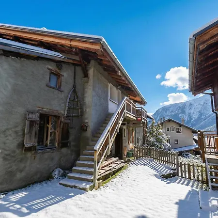 Clusettes 1-min Walk To + Parking & Wifi - Happy Chamonix
